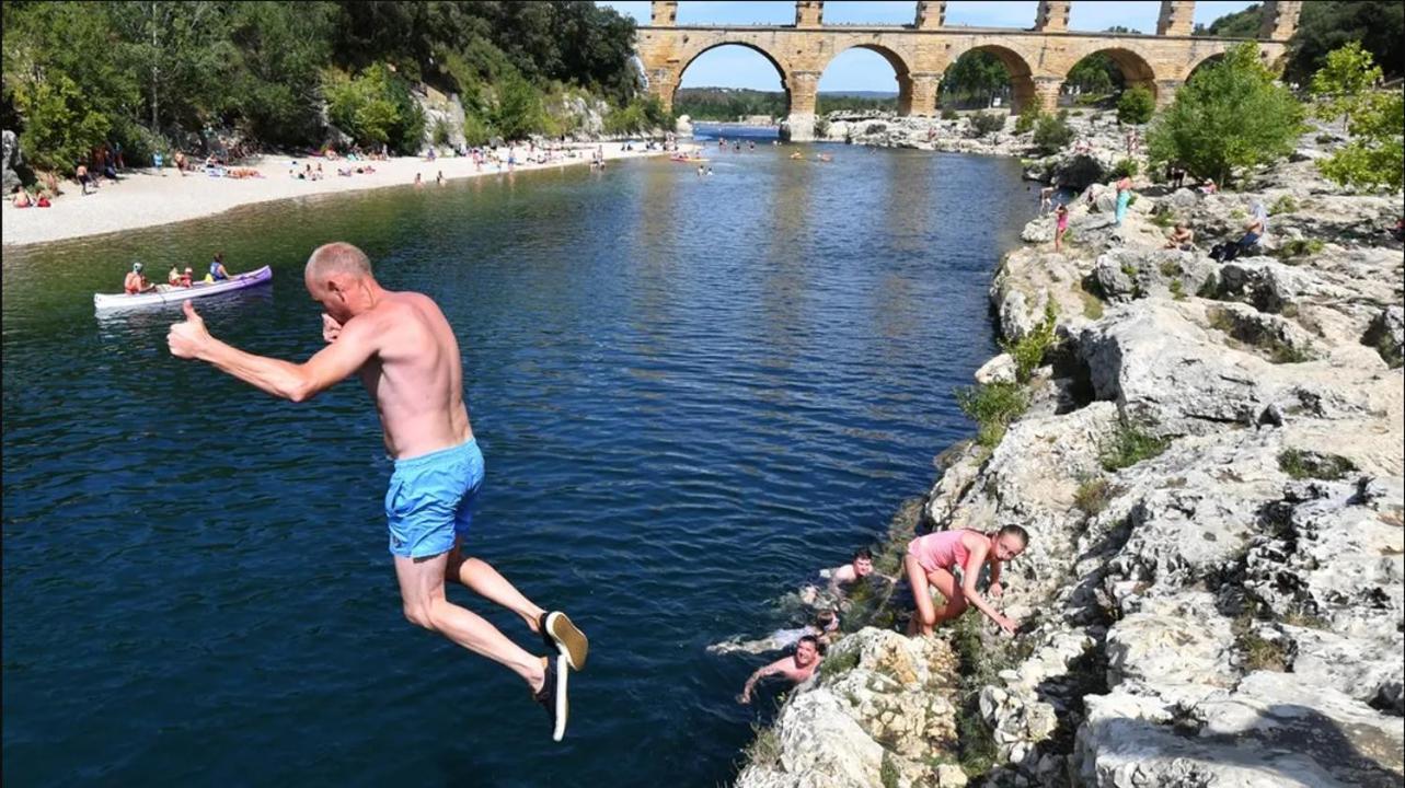 Tente Safari Au Pont Du Gard Vers Pont du Gard Bagian luar foto